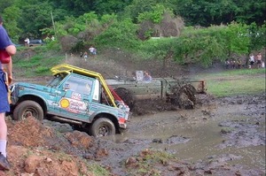 Diario HOY | Acción con las 4x4 en Carapeguá