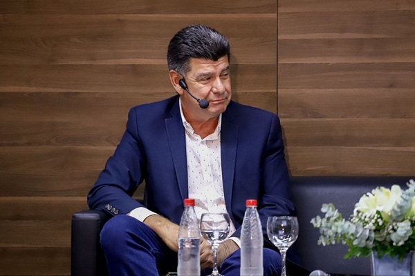 Efraín Alegre: “No voy a renunciar ni entregaré el partido al cartismo”