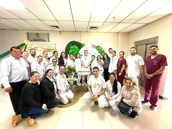 Fundación Tesãi brindó un homenaje a todas las enfermeras | DIARIO PRIMERA PLANA