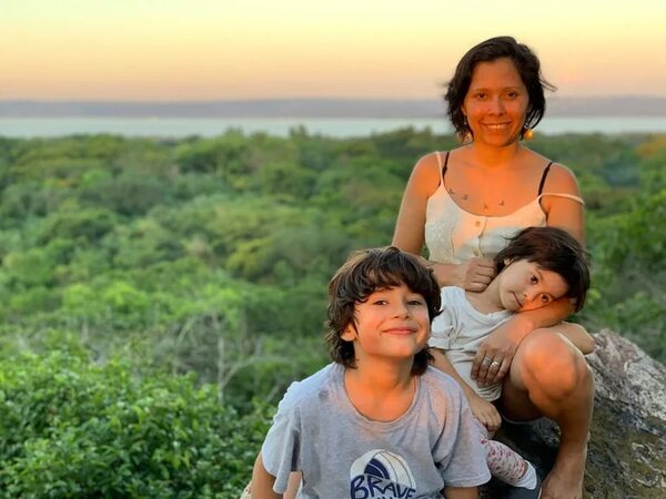 Joe Giménez: Ser madre es equivocarse y aprender todos los días - Estilo de vida - ABC Color