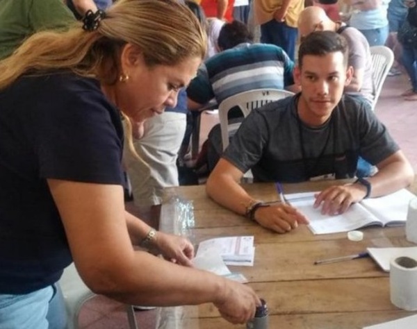 Miembro del Directorio pide la inmediata salida de Efraín de la presidencia del PLRA