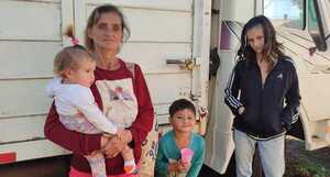 Madre soltera busca ayuda para alimentar a sus 5 hijos