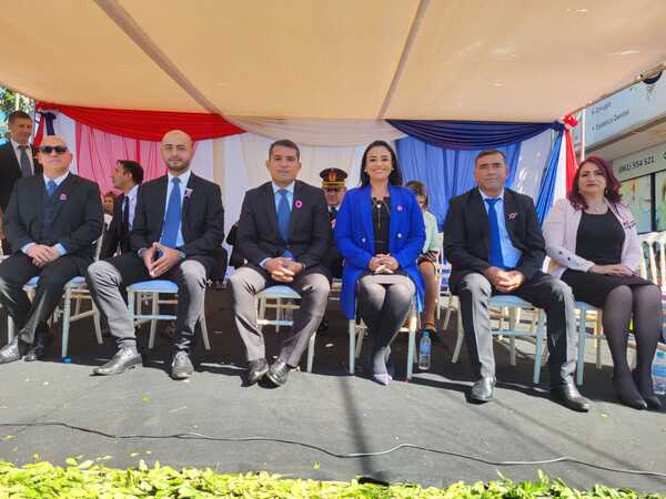 En Presidente Franco desfilaron treinta instituciones - Noticde.com