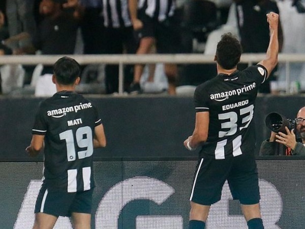 Segovia asiste en goleada del Botafogo