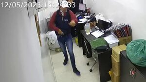 Video: Asalto con toma de rehenes en supermercado de Villa Morra - Policiales - ABC Color