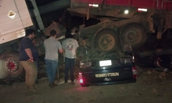 Muere agente de la Caminera en triple accidente de tránsito - Noticiero Paraguay