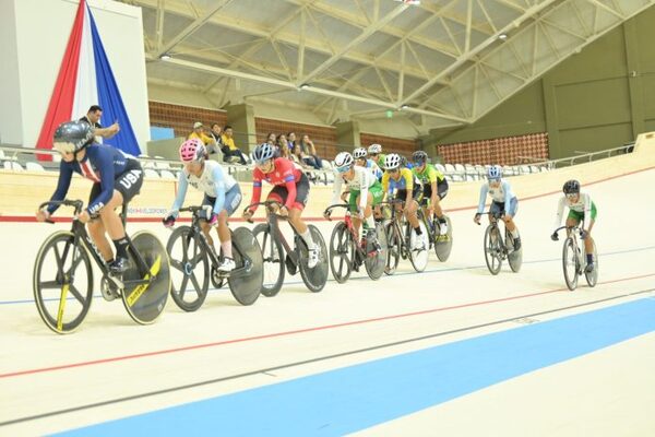 EL VELÓDROMO VIBRÓ CON LAS NUEVAS MODALIDADES DEL PANAMERICANO DE PISTA JUNIOR