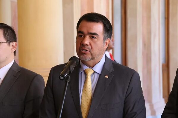 AUDIO: “Gobierno entrante han manifestado que no va a haber aumento de impuestos. Hay que enfocarse en los gastos”, dice ministro de Hacienda - Enfoque económico - ABC Color