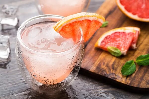 Día Mundial del Cóctel: paso a paso de un cóctel de pomelo espumante - Gastronomía - ABC Color