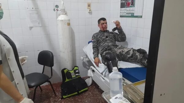 Barras bravas hieren a policía del Grupo Lince - Policiales - ABC Color