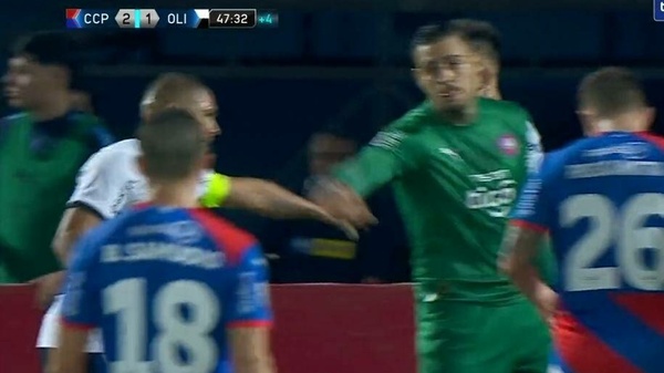 [VIDEO] ¡A lo Maradona y Chilavert! La escena que revivieron Jean y Richardo Ortíz