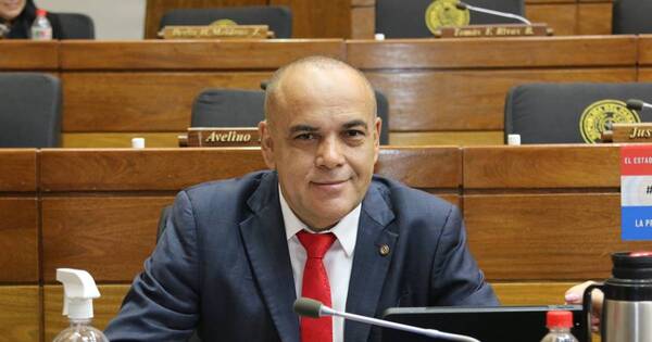 La Nación / Retornar a las listas sábanas es “retrógrado”, afirma Núñez