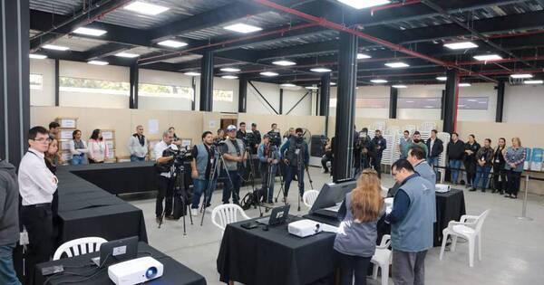 La Nación / TSJE realizó la auditoría de los DVD usados en las generales