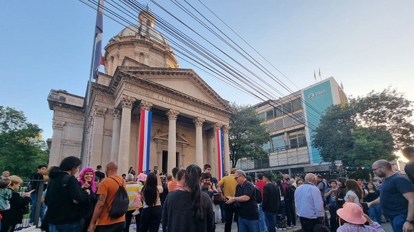 Coloridos homenajes a la independencia del Paraguay en Asunción - Noticias Paraguay
