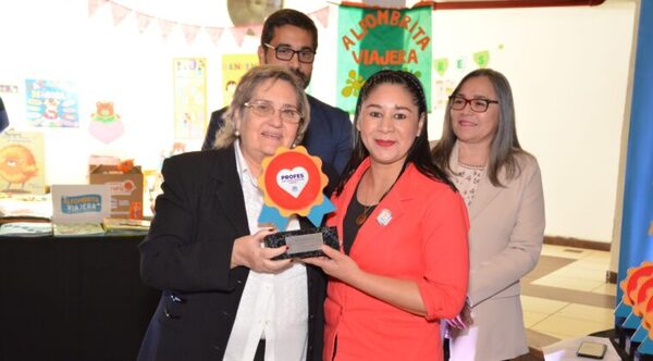Distinguirán a docentes de todo el país