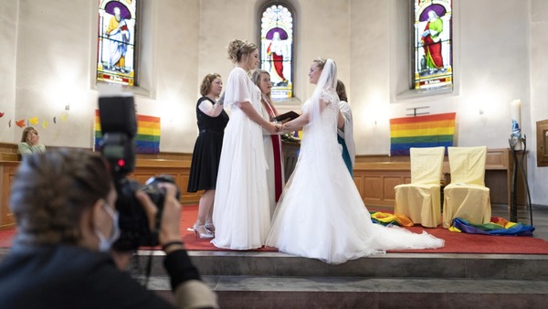 Estonia avanza hacia el matrimonio de personas del mismo sexo - El Independiente
