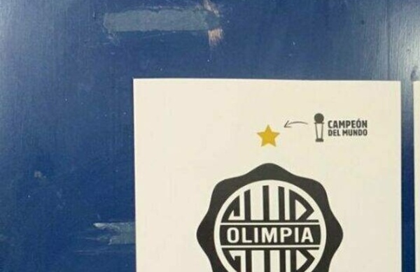 ¿Olimpia buscó ningunear a Cerro con llamativos carteles en su propio estadio?