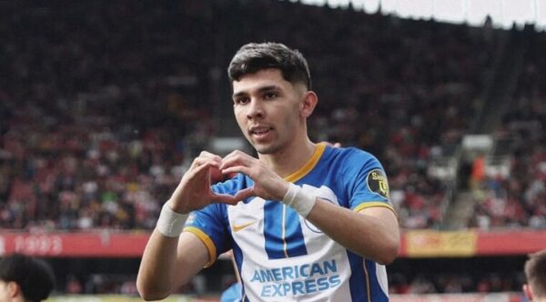 (VIDEO) El pelotero Julio Enciso brilló en la goleada del Brighton al Arsenal