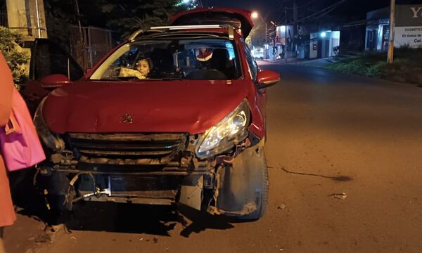 Imprudencia provoca accidente en Franco