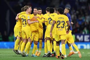 El Barcelona conquista el título de LaLiga y aplasta al Espanyol - Fútbol Internacional - ABC Color