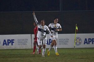 Diario HOY | Contundente Olimpia vuelve a liderar el torneo femenino