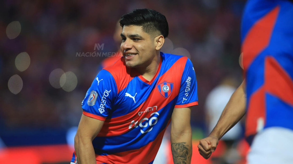¿Quiere o no jugar por la Albirroja? ¡Claudio Aquino ya tomó una decisión!
