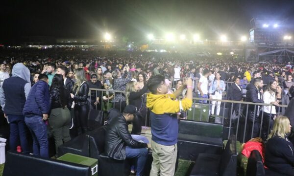 (GALERIA) Impresionante el Cumbiasónico en el Jockey