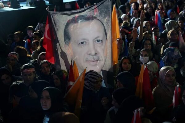 Erdogan resiste y gana gracias al voto nacionalista, islamista y del extranjero - Mundo - ABC Color