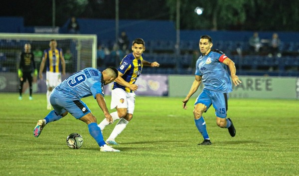 Resistencia logra agónico empate ante Luqueño •