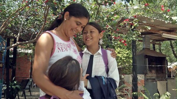 ¡Salud, madres! Aquellas que dan amor e inculcan la dignidad y el respeto - Oasis FM 94.3