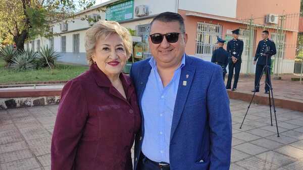 Yd participa en celebración religiosa y saluda a madres encarnacenas