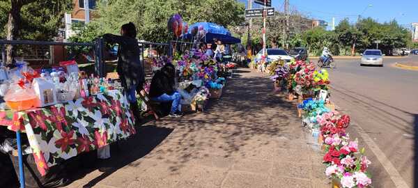 Encarnación: Vendedores ofrecen regalos económicos para el Día de la Madre