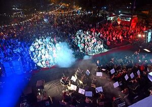 AUDIO: Destacan participación y concurrencia de personas por fiestas patrias en Asunción  - A La Gran 7-30 - ABC Color