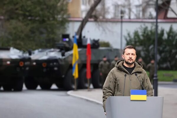 Zelenski suma más ayuda militar europea para una inminente contraofensiva ucraniana - Mundo - ABC Color