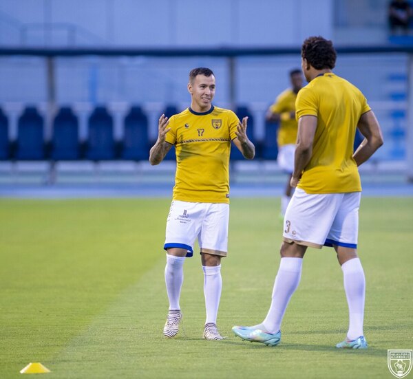 Versus / "Kaku" Romero anotó un golazo y fue figura en la victoria del Al-Taawoun