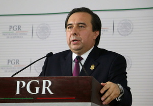 Fiscalía mexicana abre investigación a exjefe de caso Ayotzinapa por contratar Pegasus - MarketData