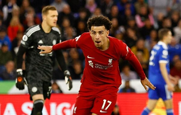 Versus / Liverpool se acerca a Champions tras golear al hundido Leicester City