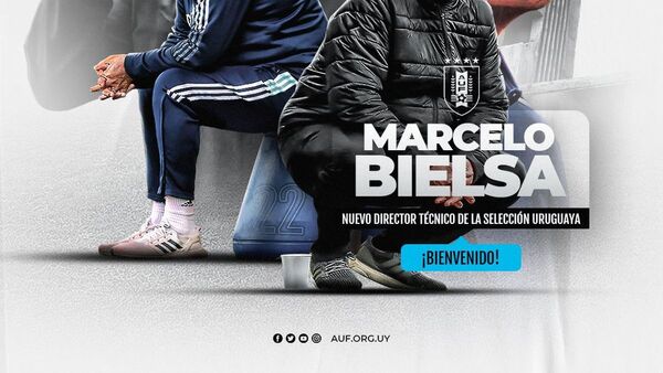 Marcelo Bielsa fue anunciado en Uruguay