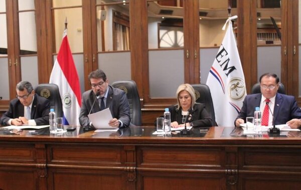 Jurado resolvió enjuiciar a algunos fiscales y blanquear a otros en caso RGD