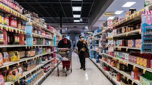 ¿Qué ocurre cuando alguien contagiado con covid-19 tose en un supermercado? Científicos finlandeses lo muestran en este vídeo