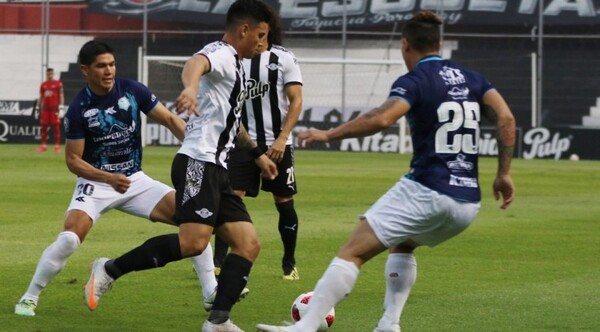 Libertad quiere dar un paso más hacia el título - Oasis FM 94.3