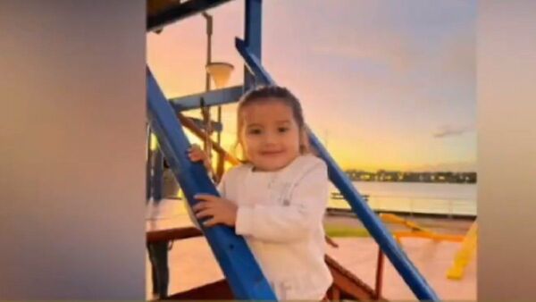 Familia sortea su auto para que su hija se pueda operar en Argentina