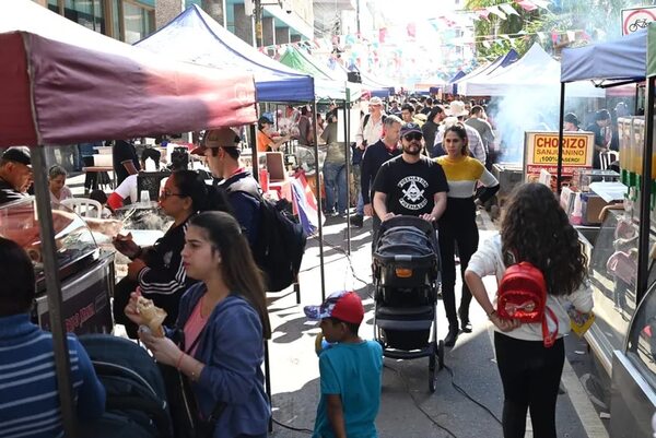 Restaurantes llenos en feriado largo: gastronómicos no recuperan niveles de renta pre pandémicos - Nacionales - ABC Color