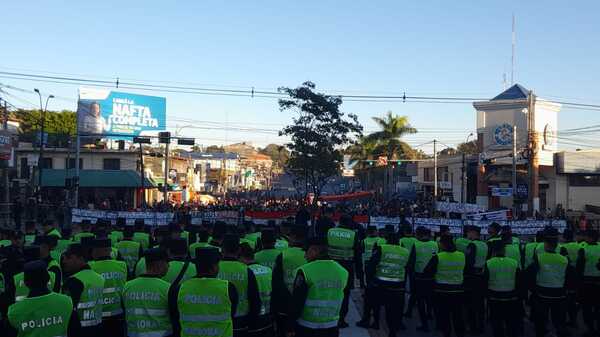 Protestas TSJE: Titular del INDI lamenta exposición de niños y no duda de que alguien esté "financiando" - Megacadena — Últimas Noticias de Paraguay