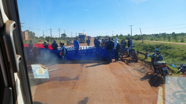 Liberales cierran ruta en Concepción | 1000 Noticias