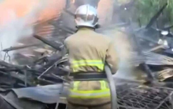 Hombre de 31 años incendia vivienda de su familia y huye en Ciudad del Este – Prensa 5