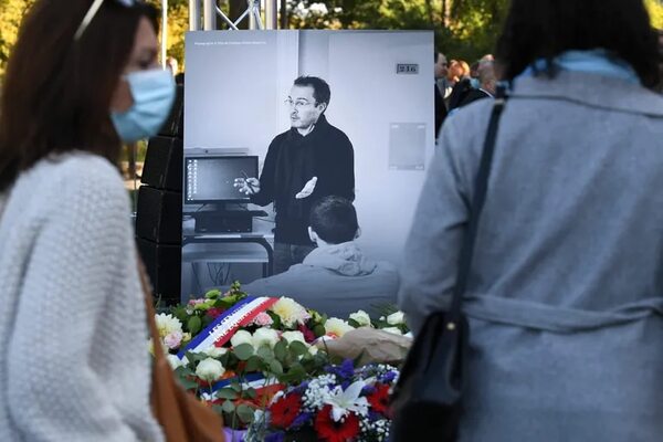 Seis adolescentes serán juzgados por la decapitación del profesor francés Samuel Paty - Mundo - ABC Color