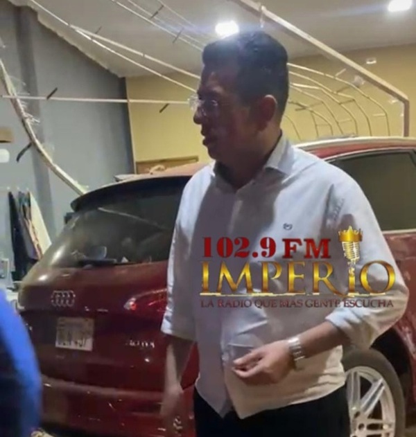 Ex precandidato a intendente imputado y con medidas alternativas por chocar borracho por una casa - Radio Imperio