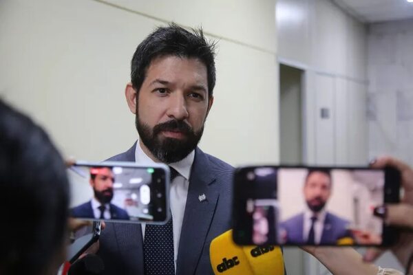 Fiscal Legal califica de “caradurez” pedido de revisión de condena de RGD - Nacionales - ABC Color