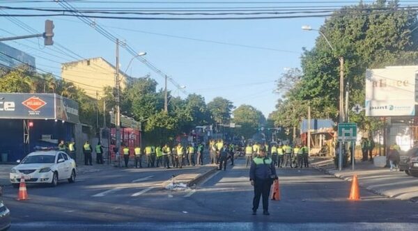 Manifestaciones: Indi traslada a los protestantes del TSJE - El Independiente